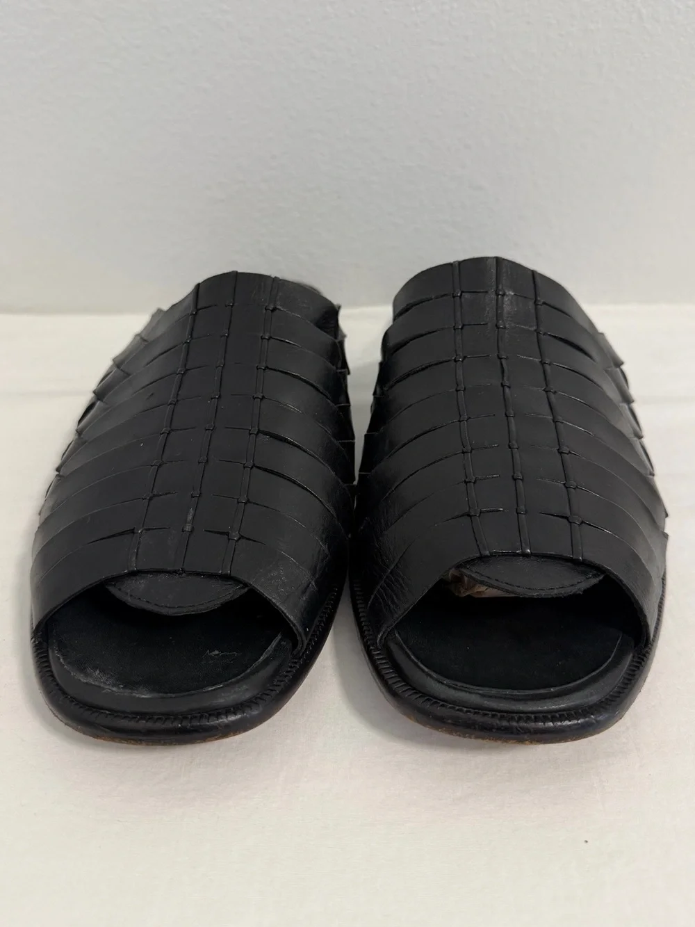 Cole Haan Resort Sandals Men's 11 D Black Leather Woven Slip On made in India